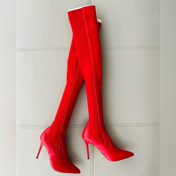 New!Tony Bianco DAHLIA
OVER THE KNEE LEATHER + FABRIC STRETCH BOOT
RED Size 8.5 - Picture 13 of 15